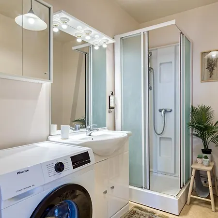 Fontenelle Magnifique F3 Haussmanien A Apartment