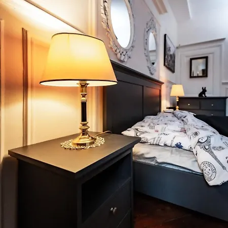 Fontenelle Magnifique F3 Haussmanien A * Rouen