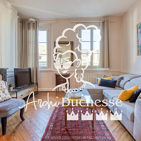 Fontenelle Magnifique F3 Haussmanien A Apartment